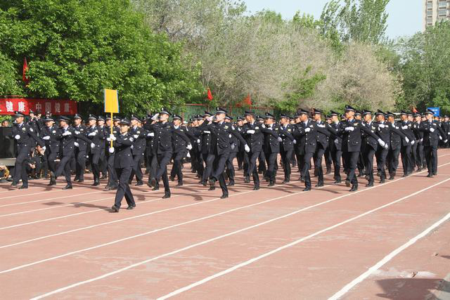 新疆警察学院学校图片