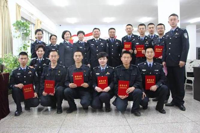 说明: 说明: C:\Users\tsg-bgs\AppData\Local\Temp\WeChat Files\c881707892dab8a9e06baf81d8ca462.jpg