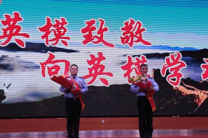 说明: IMG_0115