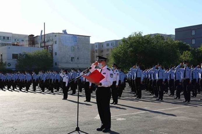 说明: D:\Desktop\Desktop\7.1升旗照片照片\FF0068E1@16F5FD07.33FDFB5E.jpg_recompress.jpg